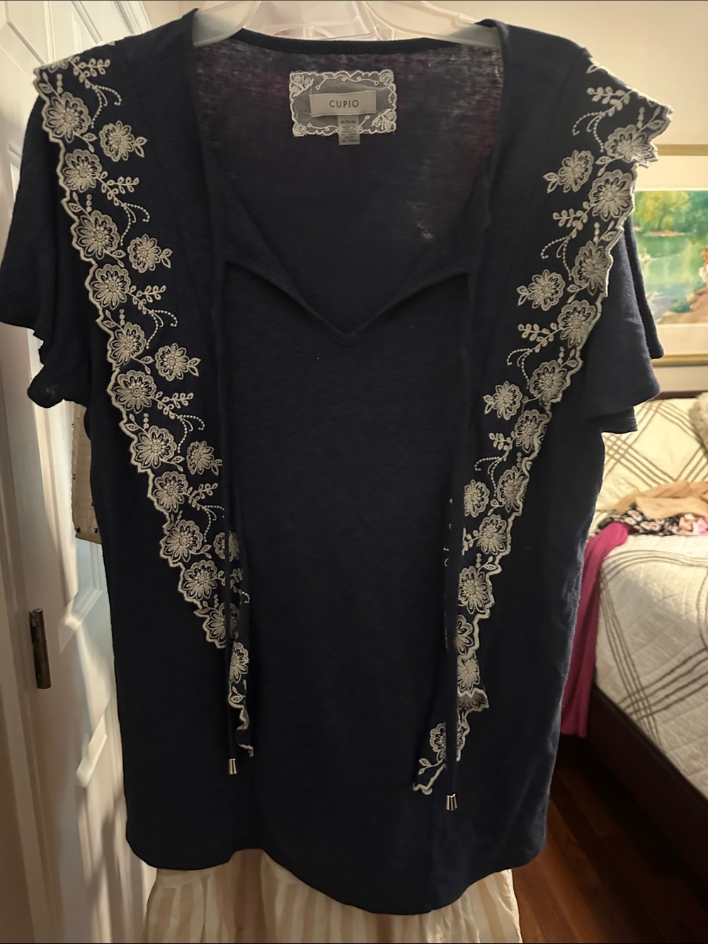 Cupio Navy V-Neck Short Sleeve Top with Cream Floral Trim